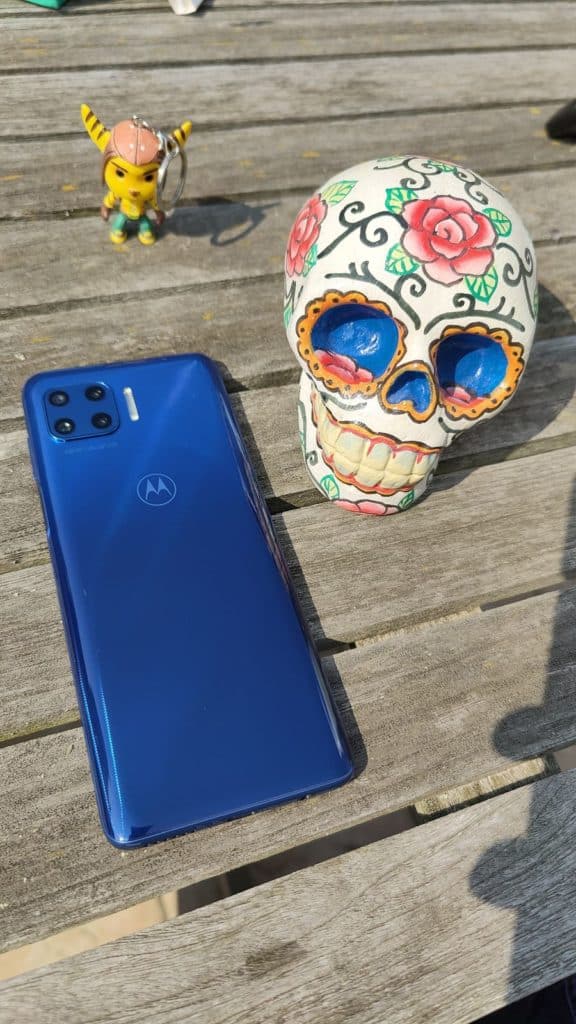 Le dos du Motorola G 5G Plus avec tous ses objectifs