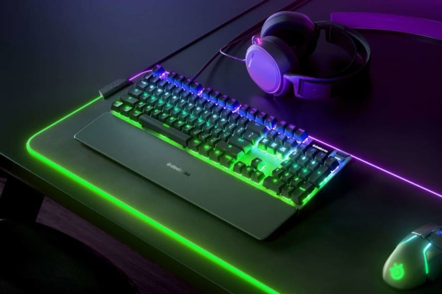 Le visuel officiel du SteelSeries Apex 7