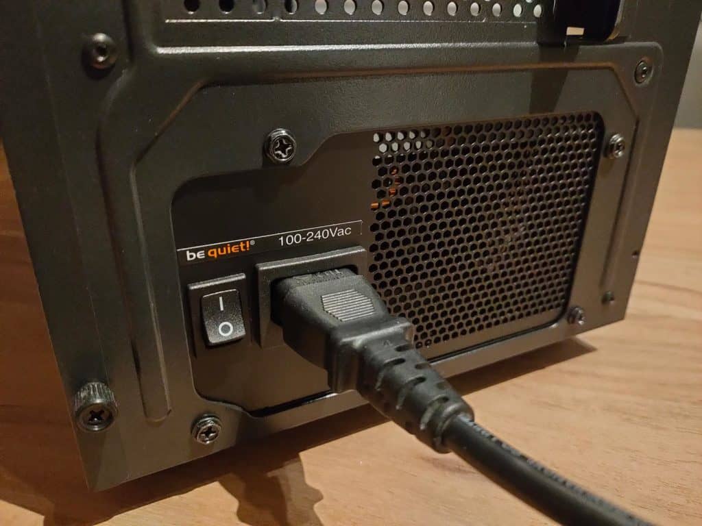 La be quiet! Straight Power 11 installée dans un PC