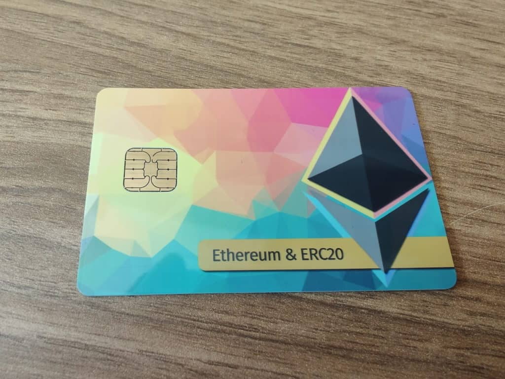 Voici le wallet Satochip dans son format carte de crédit compatible avec les lecteurs de cartes ou le protocole NFC