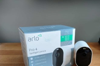 arlo pro 4 front 2