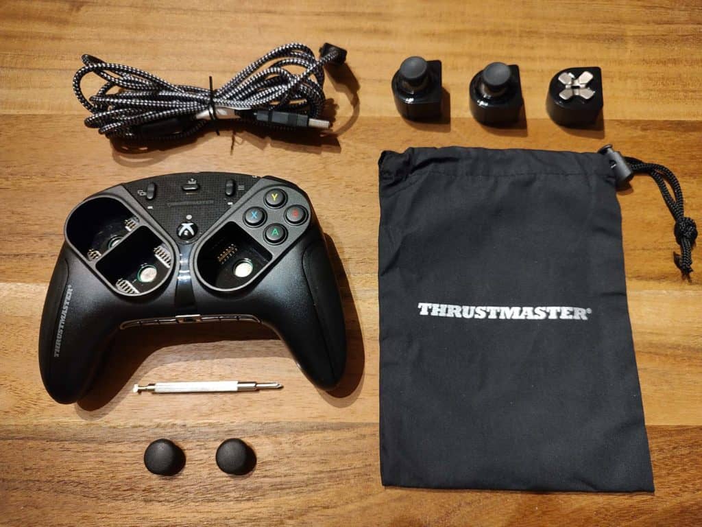 Unboxing de la Thrustmaster eSwap X Pro