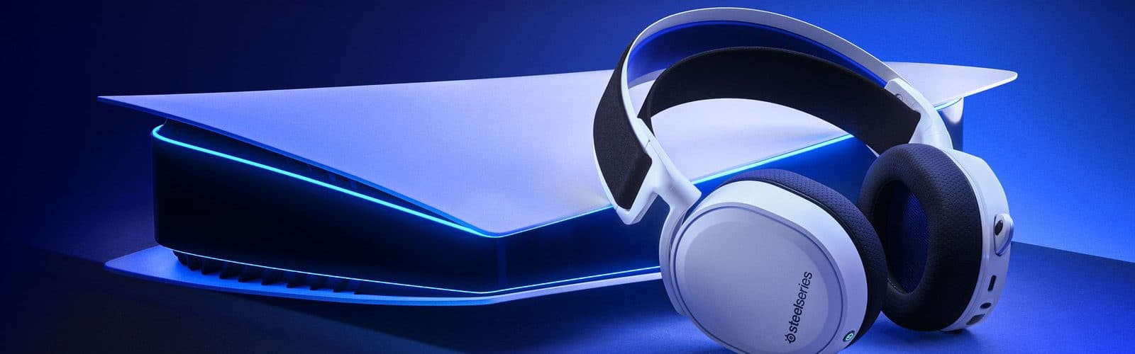 Le visuel officiel du SteelSeries Arctis 7P+