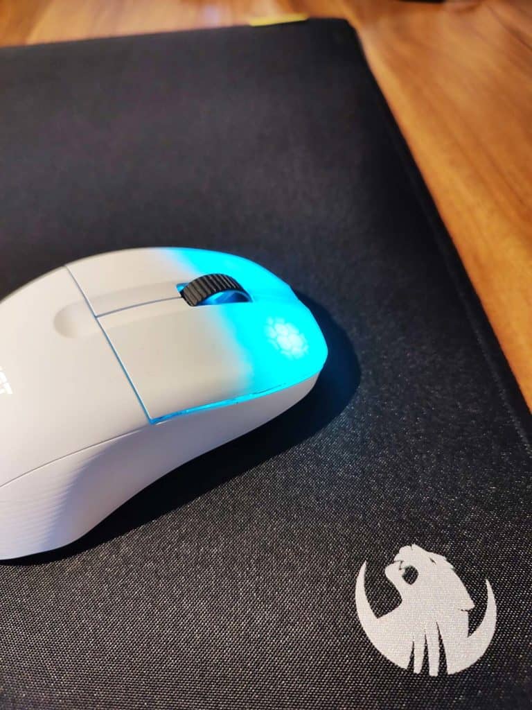 Le tapis de souris Roccat Sense Pro