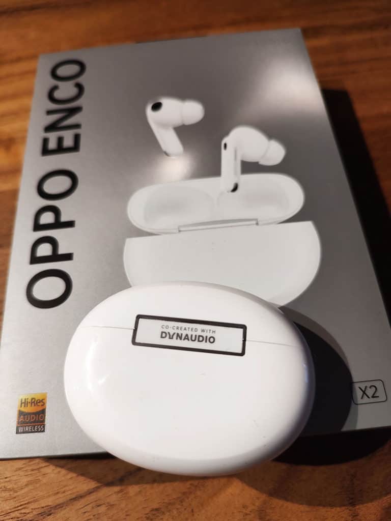 Les Oppo Enco X2 et leur packaging