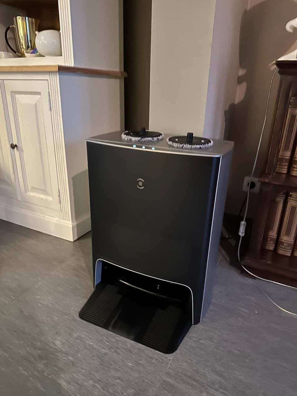 Ecovacs Deebot X1 Omni : voici sa station d'accueil