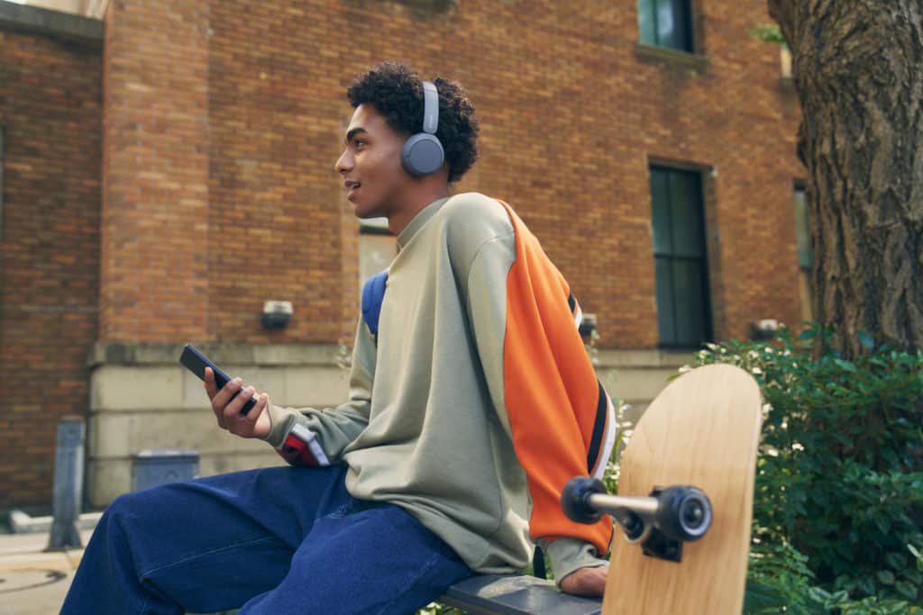 Le Sony WH-CH520, un casque idéal pour écouter la musique partout et longtemps sans compromis et pour un petit budget