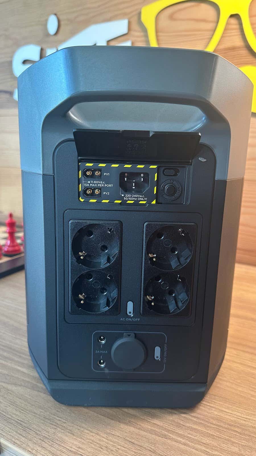 Ecoflow Delta 2 Max : voici les prises disponibles à l'arrière
