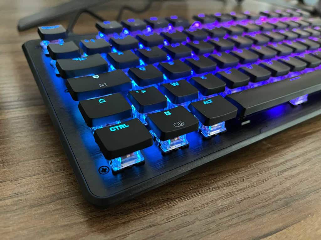 Gros plan sur le Turtle Beach Vulcan II TKL