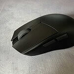 La be quiet! Dark Perk Ergo posée sur un tapis de souris