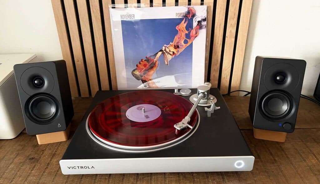 Les Creative XF1 branchées sur une platine