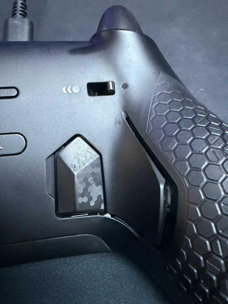Gros plan de la SCUF Nemesis Pro 8K PC Wired