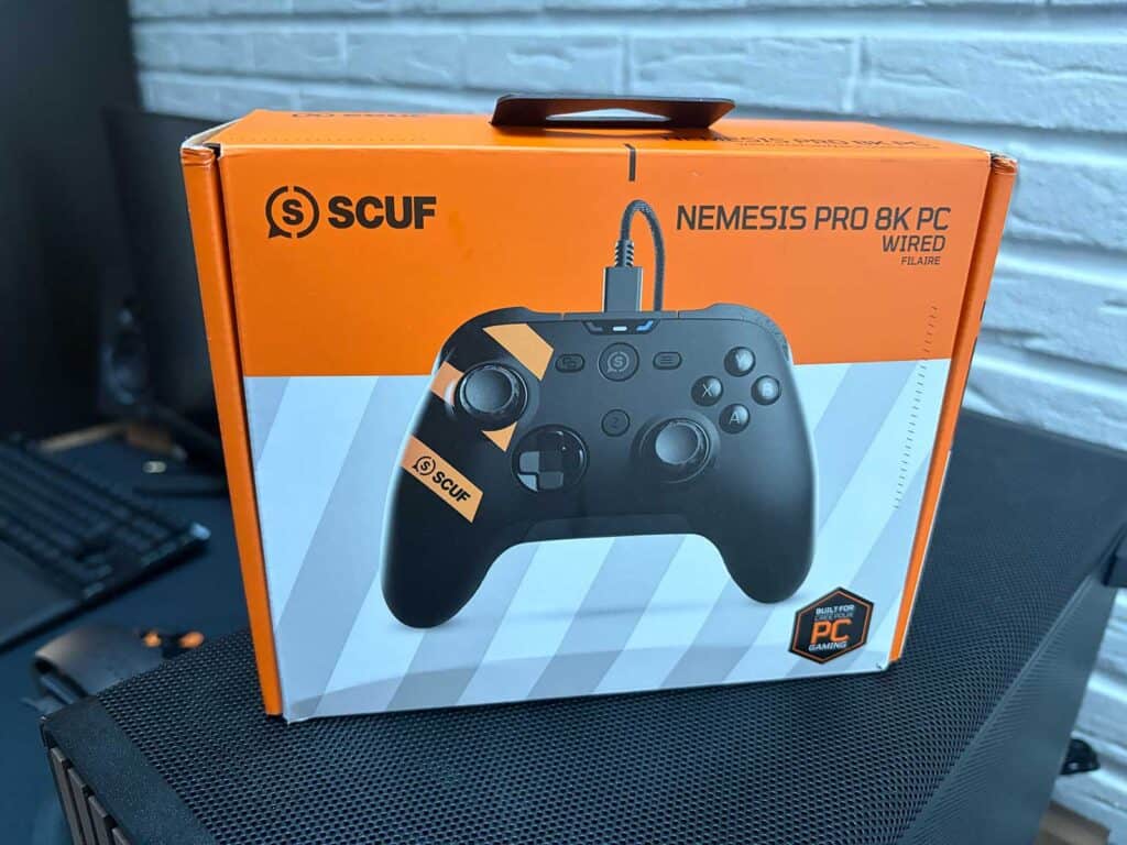 La boite de la Scuf Nemesis Pro 8K PC Wired